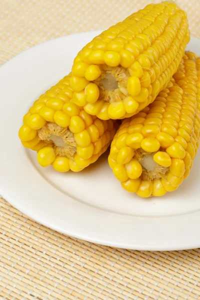 Kolby gotowanej kukurydzy — Zdjęcie stockowe