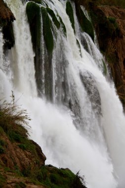 Türkiye 'nin Antalya kentindeki Duden nehrinde şelale