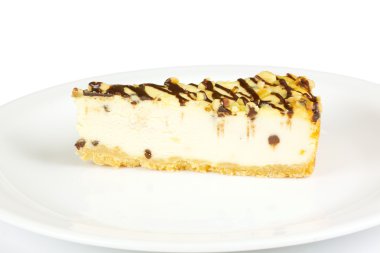 gurme dilim beyaz zemin üzerine cheesecake