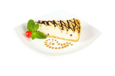 gurme dilim beyaz zemin üzerine cheesecake