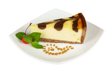 gurme dilim beyaz zemin üzerine cheesecake