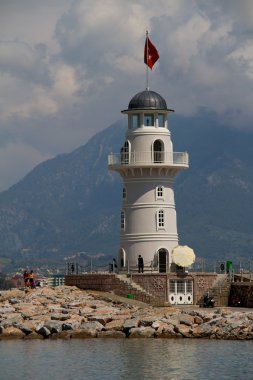 bağlantı noktası deniz feneri. Türkiye, alanya. güneşli havalarda