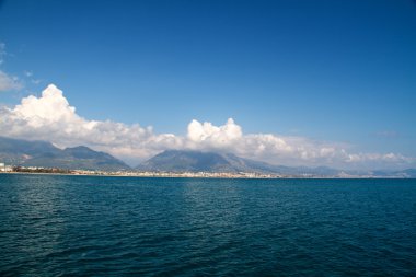 Alanyas Akdeniz kıyı şeridi ve Osmanlı Kalesi (Türkiye)