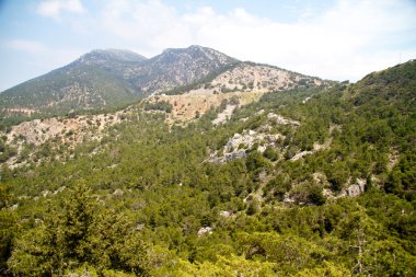 yüksek dağ ve kayalar Yunanistan Rodos