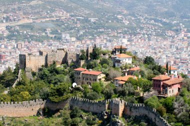 Alanya Şehir hill, deniz kıyısında, Türkiye