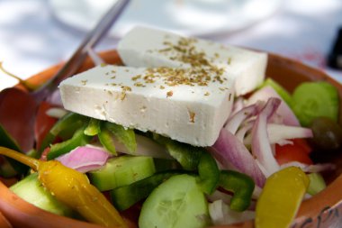 beyaz peynir, zeytin ve peppers ile Akdeniz salata