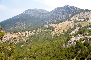 yüksek dağ ve kayalar Yunanistan Rodos