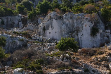 Deniz ve kayalar inturkey