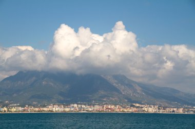 Alanya Şehir hill, deniz kıyısında, Türkiye