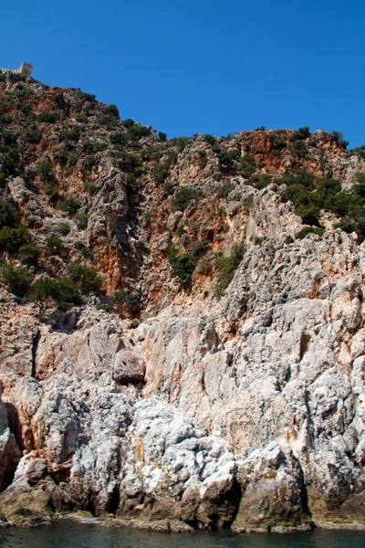 Roccia e Mar Mediterraneo in Turchia — Foto Stock