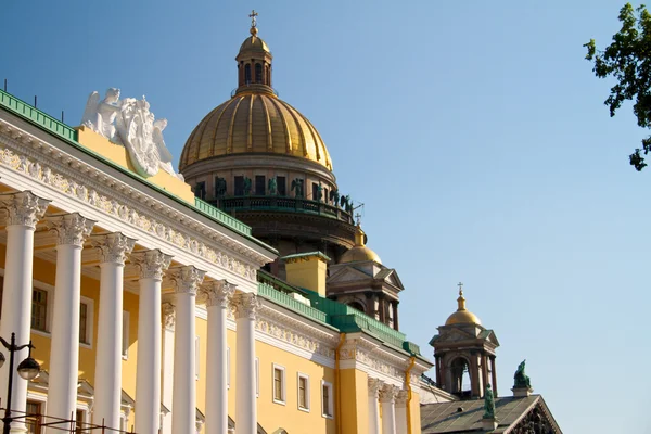 圣彼得堡，俄罗斯。冲天炉的 st.isaac 的大教堂 — 图库照片