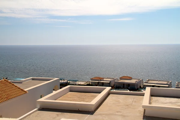 Belo hotel perto do mar na Grécia — Fotografia de Stock