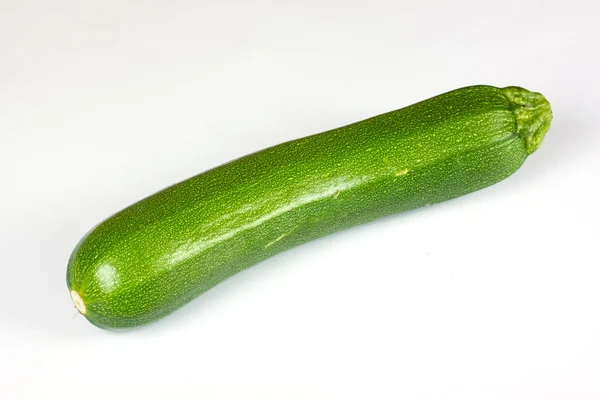 Courgette op witte achtergrond — Stockfoto