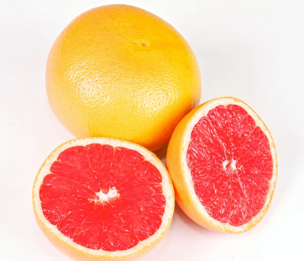 Maturo arancio pompelmo isolato — Foto Stock
