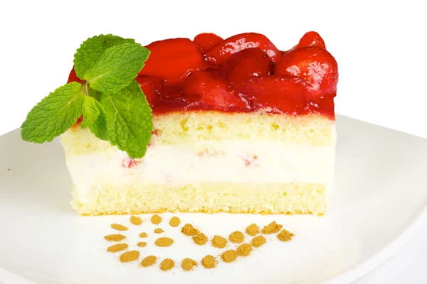 Cake met aardbei topping — Stockfoto
