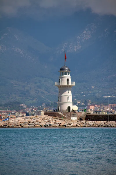 Φάρος στο λιμάνι. Τουρκία, alanya. λιακάδα — Φωτογραφία Αρχείου