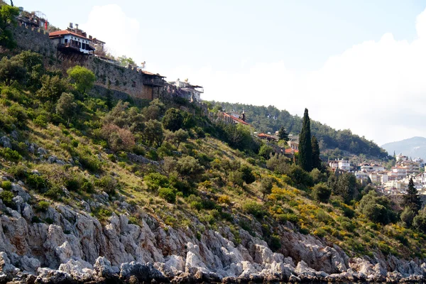Средиземное побережье Аланиаса и Османский замок (Турция) ) — стоковое фото