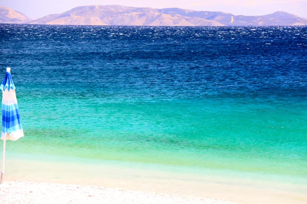 Bellissimo paesaggio greco mare — Foto Stock