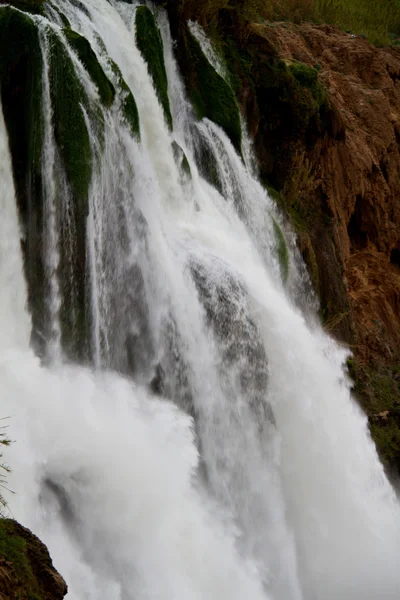 Водопад на реке Дуден в Анталии, Турция — стоковое фото