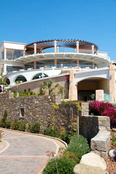 Krásný hotel u moře v Řecku — Stock fotografie