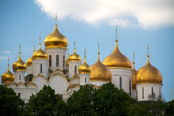 The Annunciation cathedral (left) and the Assumption cathedral ( — Stock Photo, Image