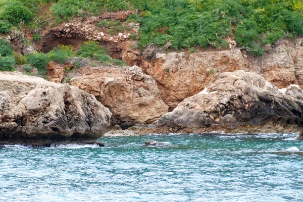 Roccia e Mar Mediterraneo in Turchia — Foto Stock