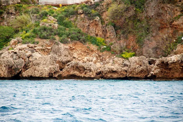 Skały i Morze Śródziemne w Turcji — Zdjęcie stockowe