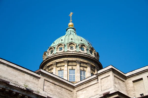 Catedral de Kazán o Kazanskiy Kafedralniy Sobor en San Petersbu —  Fotos de Stock