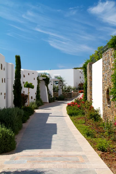 Bel hôtel près de la mer en Grèce — Photo