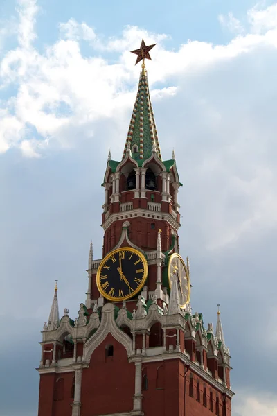El Salvador (Spasskaya) Torre del Kremlin de Moscú, Rusia . — Foto de Stock