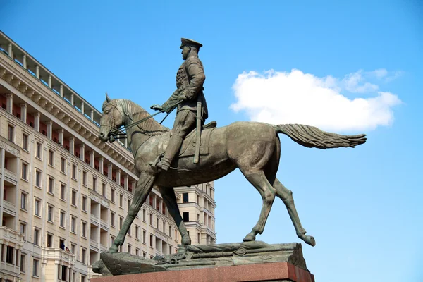 Monumento a George Zhukov su piazza rossa in Mosca — Foto Stock
