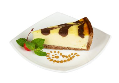 gurme dilim beyaz zemin üzerine cheesecake