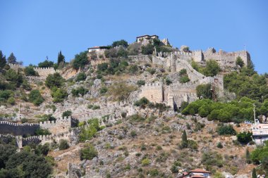 Port alanya ve kırmızı tuğla Kulesi