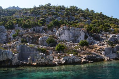 Deniz ve kayalar inturkey
