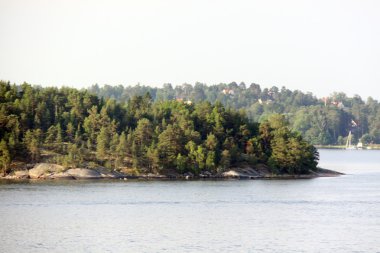 İsveç ' te yalnız ada adalar