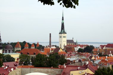 eski şehir, tallinn üzerinde Estonya göster