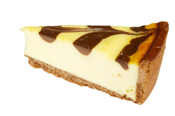 Gourmet-Stück Käsekuchen auf weißem Hintergrund — Stockfoto