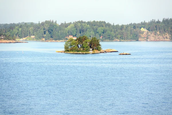 Eenzaam eiland in Zweden, archipel — Stockfoto
