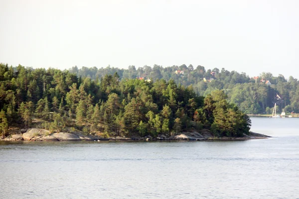 Lonely island i Sverige, skärgård — Stockfoto