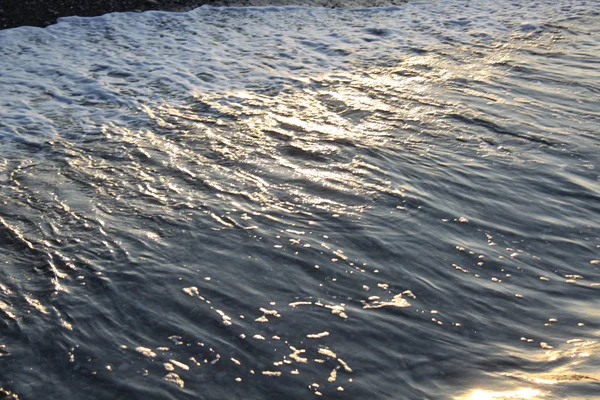 Волна на море утром — стоковое фото