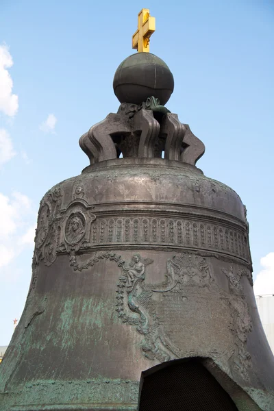 De tsaar bell, dat bekend is als de grootste ter wereld, is op de foo — Stockfoto