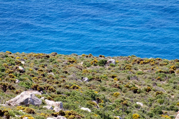 Eiland en de zee, Griekenland — Stockfoto