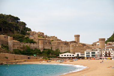 Ortaçağ kalesinde tossa de mar at sunrise, costa brava, İspanya