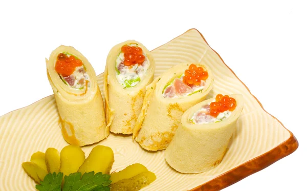 Hagyományos japán étkezés sushi-fehér alapon — Stock Fotó
