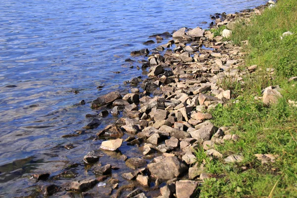 Krajobraz lato. rzeka Uralu — Zdjęcie stockowe