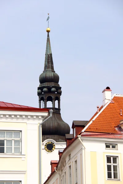 Gamla hus i Tallinn, Estland — Stockfoto