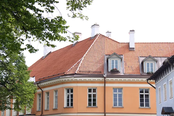 Старые дома в Таллинне — стоковое фото