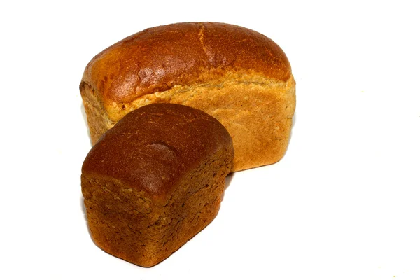 통 밀과 호 밀 빵의 loafs 및 절연 — 스톡 사진