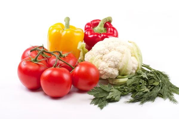 Mistura de verduras frescas isoladas em branco — Fotografia de Stock