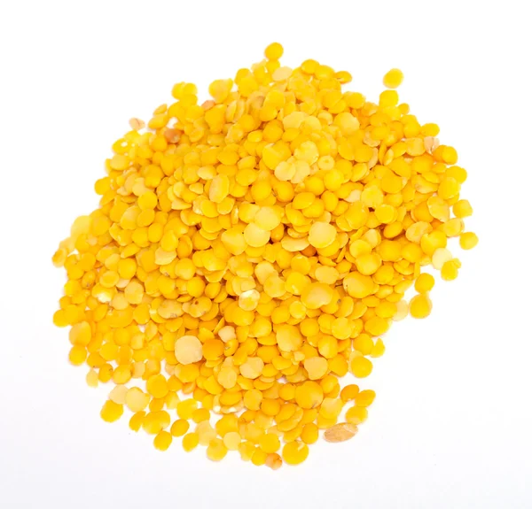 Yellow lentils isolated on white background.Macro shot — Stock Photo, Image
